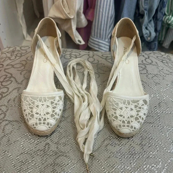 Also size 5 lace wrap up wedge espadrilles white - Picture 1 of 10